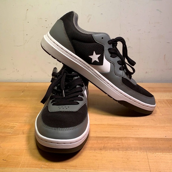 Converse Other - New Converse Low sneakers men’s size 10, women’s 11.5